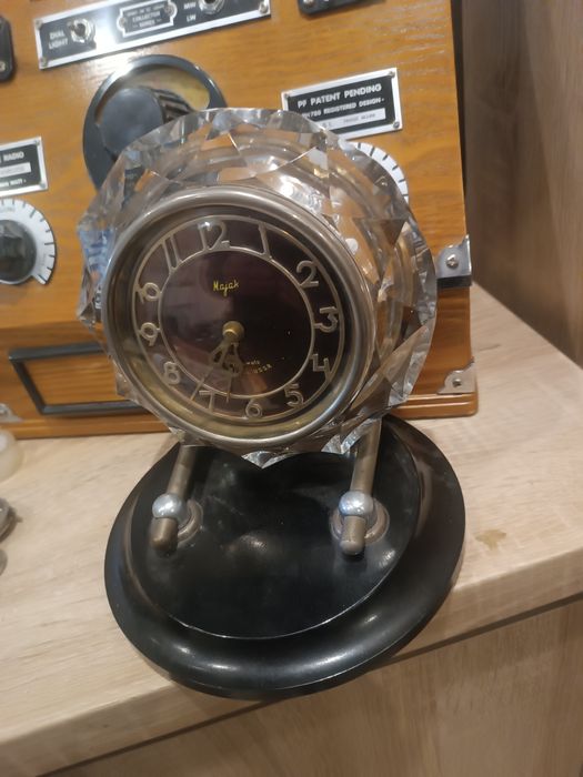 Zegar  kominkowy majak kryształ