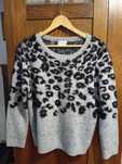 sweter szary w czarne zwierzęce wzory ciepły piękny m&s 40 +gratis