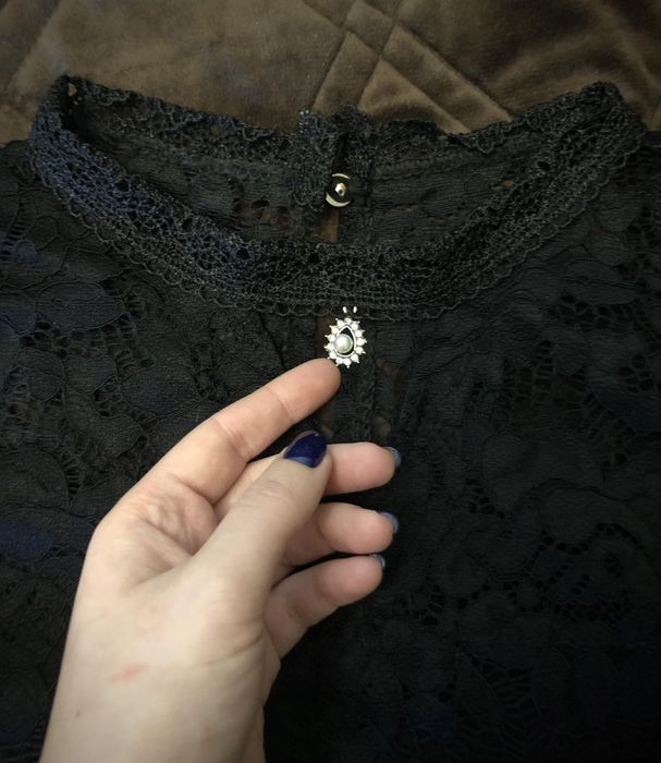 Блуза нова, розмір S, з мереживом