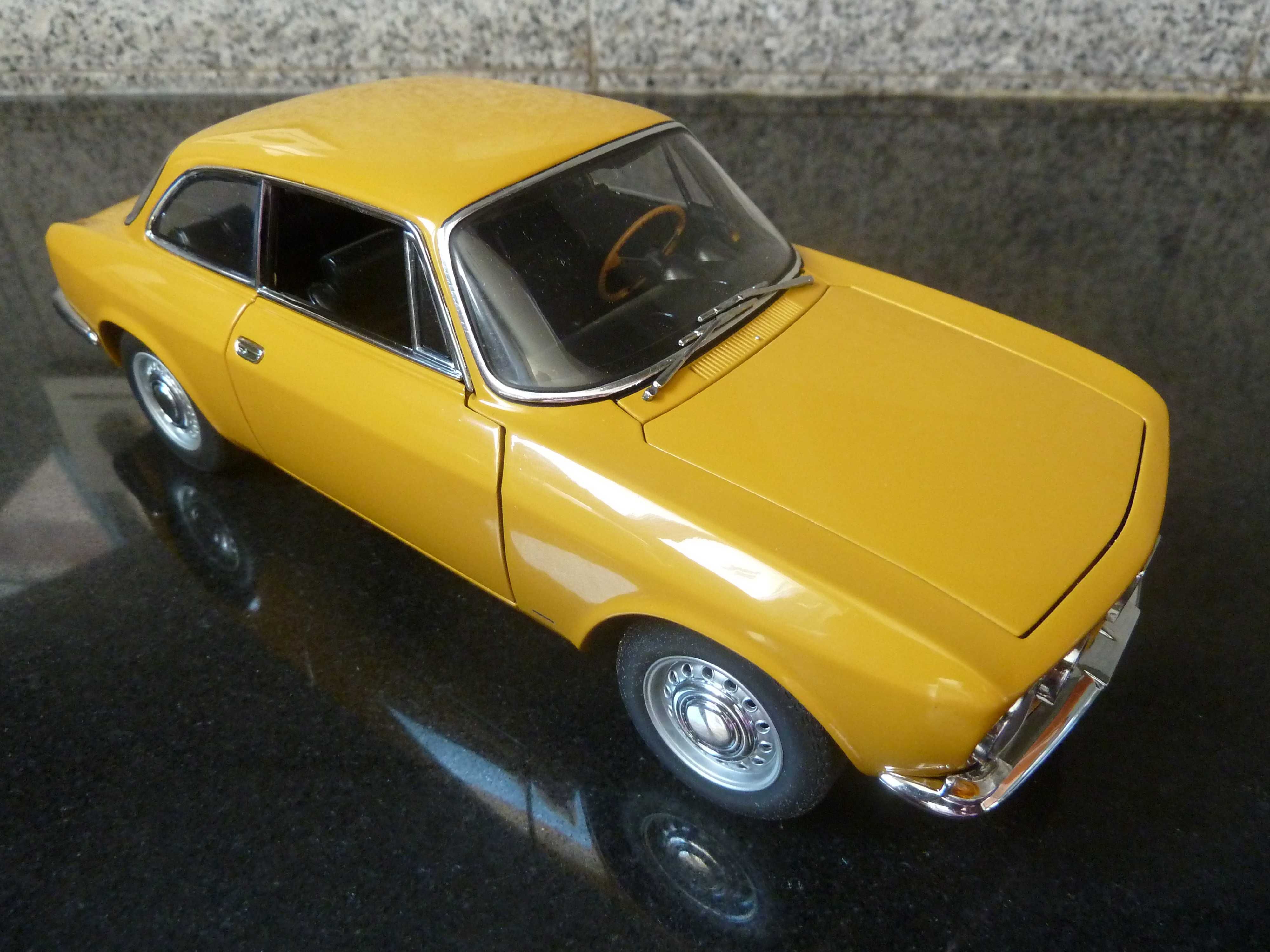 1:18 AutoArt, Alfa Romeo 1750 GTV, Minichamps