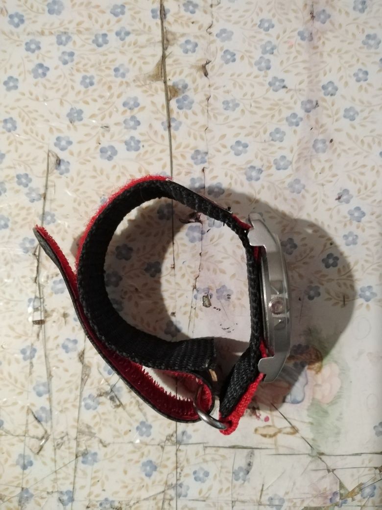 Vendo o relógio bom estado