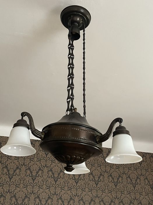 Żyrandol czarno biały