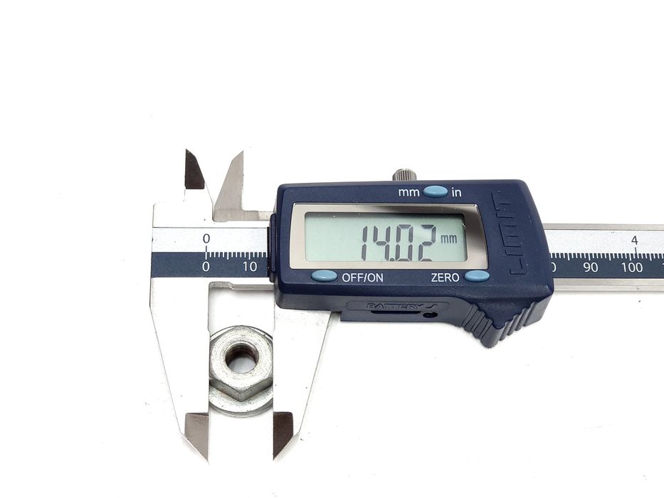 NOWA nakrętka M8 przedniej osi roweru klucz 14 mm