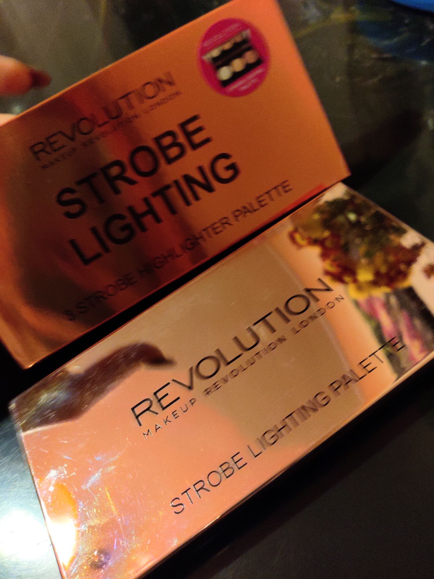 Хайлайтер 3 в 1 Makeup Revolution Strobe Lighting