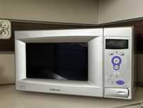 Kuchenka mikrofalowa Samsung - szara