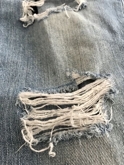 Spodnie jeansy jeans Monki XS 34 dziury swietne jak nowe