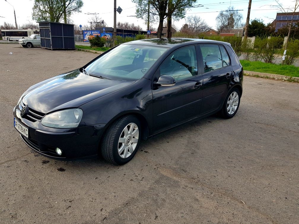 Продам автомобиль Golf 5