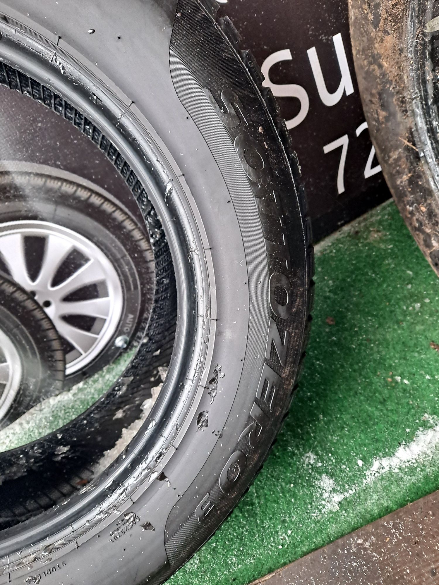 215/60/16 Opony zimowe Pirelli ładna Para