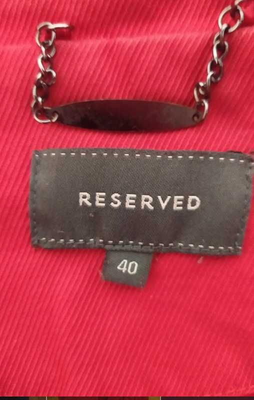 czerwony płaszcz reserved