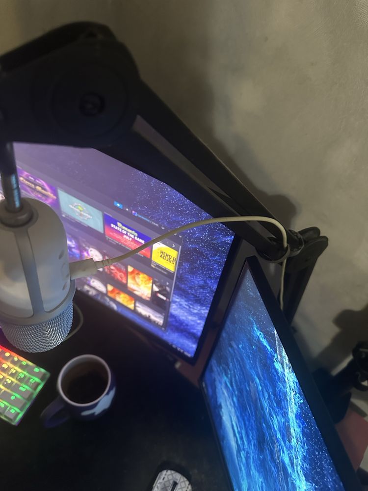 Мікрофон Hyperx Solocast + пантограф Fifine BM63