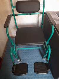 Крісло каталка з санітарним оснащенням