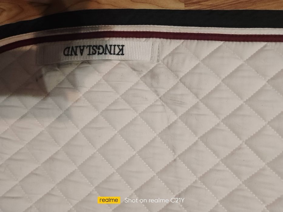 Biały czaprak kingsland stan bardzo dobry