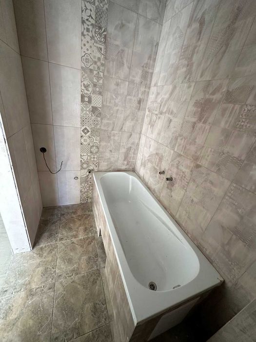 Дуплекс з ремонтом в центрі Ворзеля! Оформлення мінімальне!