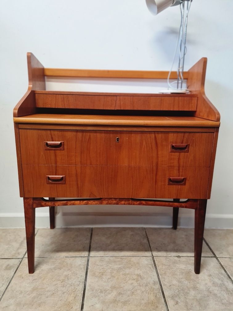 Sekretarzyk,biurko tekowe,skandynawski design,Szwecja lata 60,vintage
