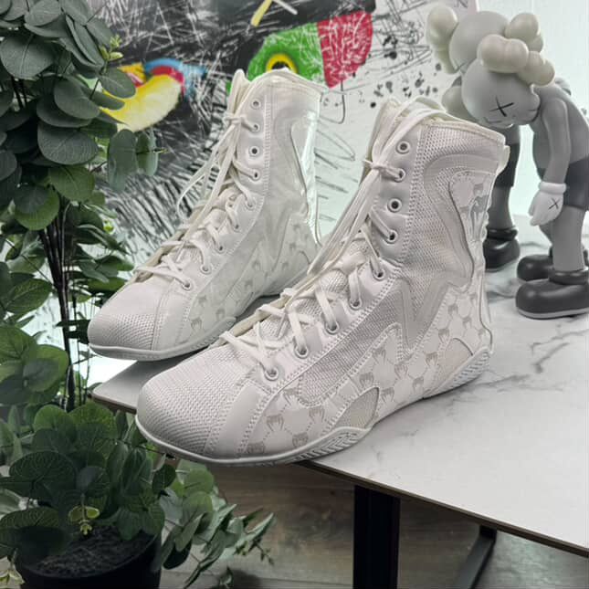 Боксерки Venum Elite Evo Monogram Boxing Shoes White