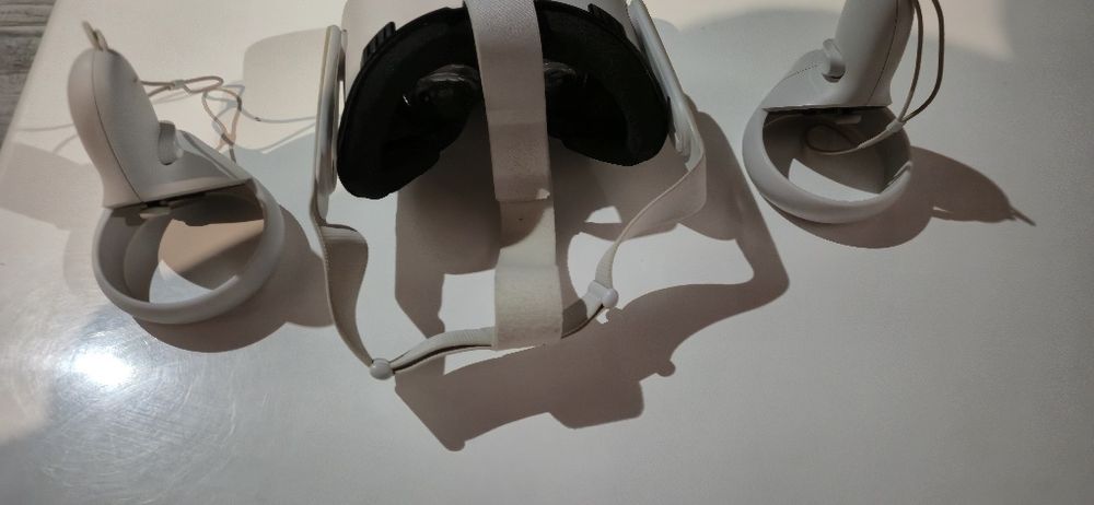 Oculus quest 2 128gb pamięci bateria stan idealny