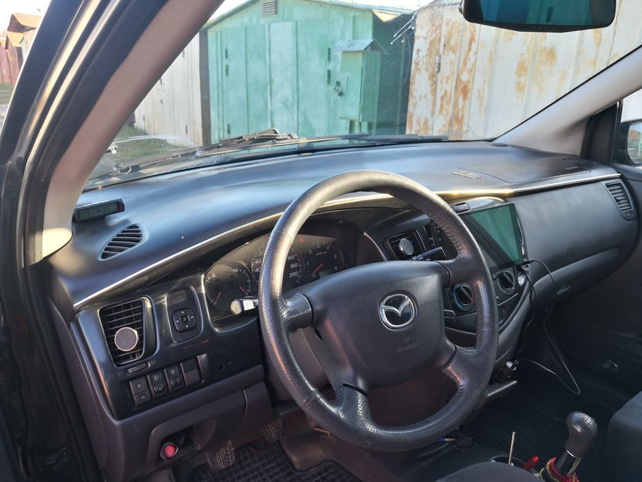 Мазда МПВ Mazda mpv 2002рік гарний стан дизель 2.0 турбо