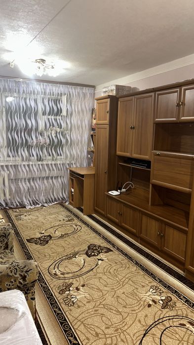 Продається кімната в гуртожитку - Святишинський р-н