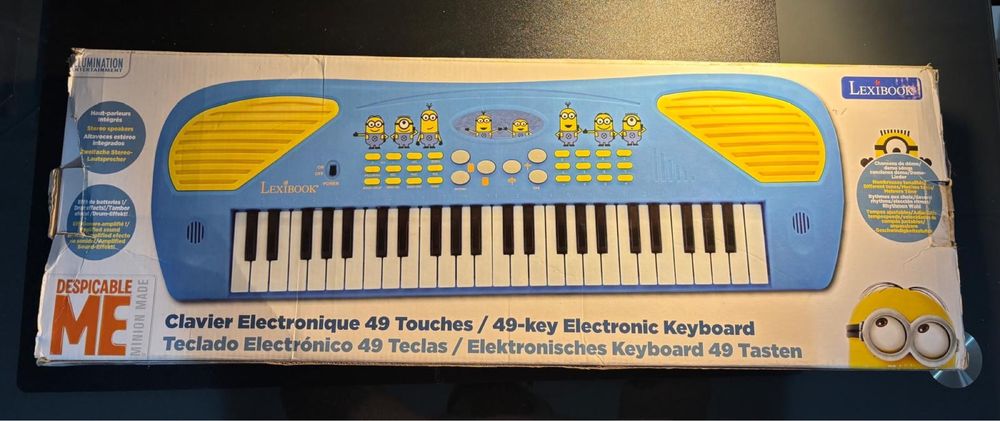 Teclado eletronico para criança com decoracao Minions
