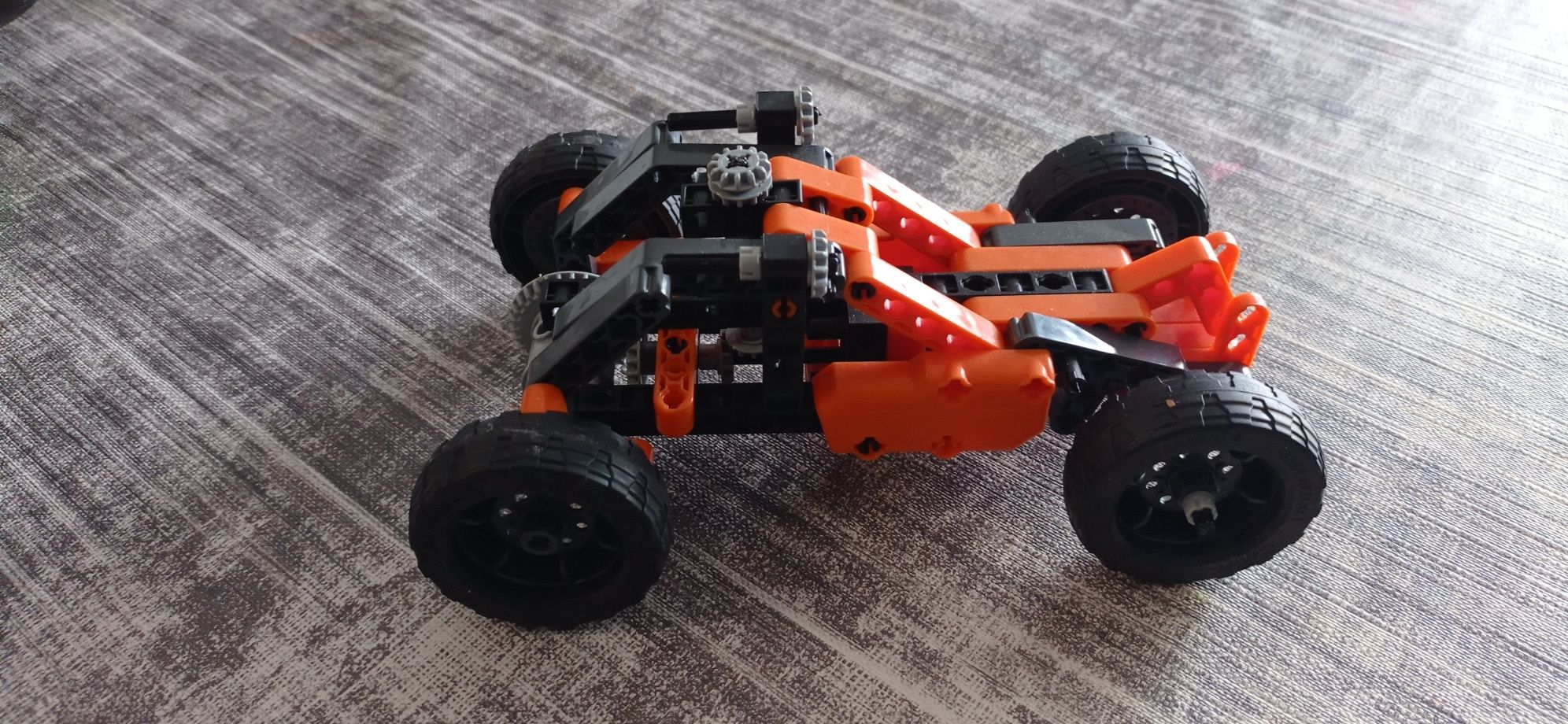 Clementoni, Technologic, Laboratorium Mechaniki, Łazik i quad, zabawka
