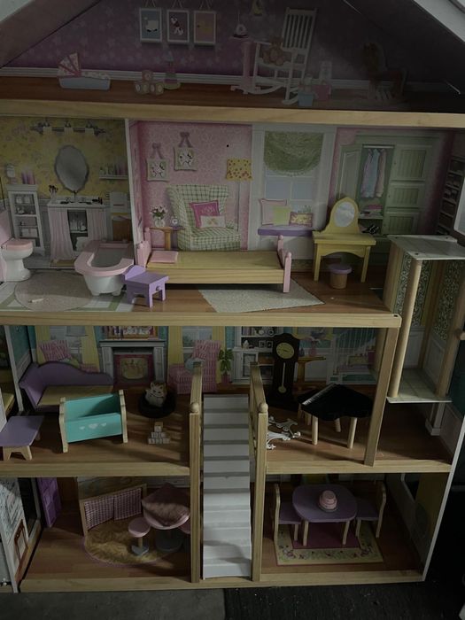 Vendo Casa de Bonecas