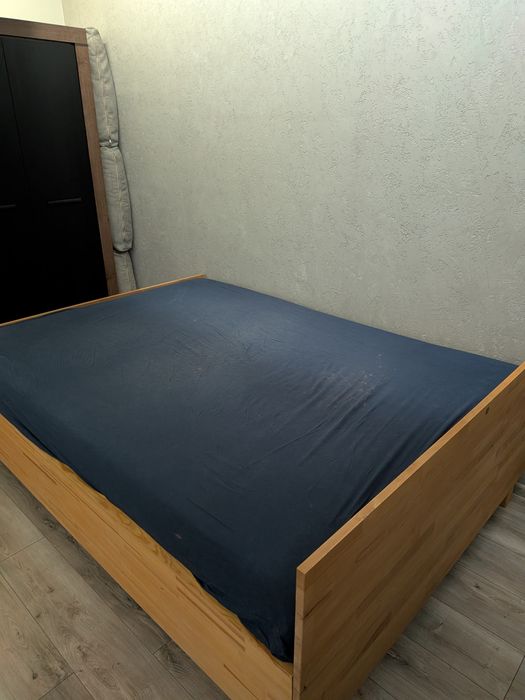 Drewniane Łóżko z materacem 200x140