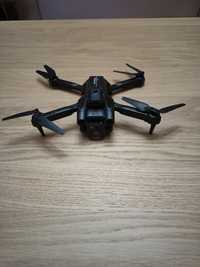 Dron z szerokokątną kamera