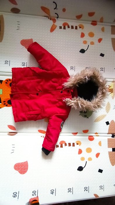 Зимова ( рання весна, холодна осінь) куртка 74 розмір в гарному стані