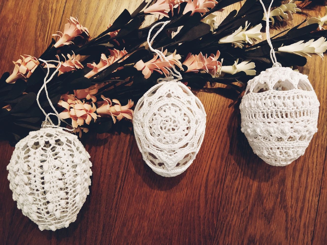 Duże ażurowe ozdobne pisanki zawieszki Komplet Handmade 3 szt