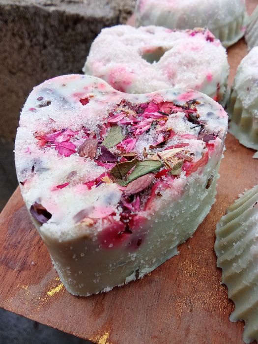 Sabonetes artesanais feitos à mão