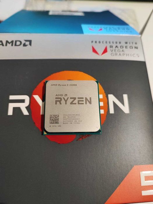 Продам Процесор AMD Ryzen 5 2400g Box