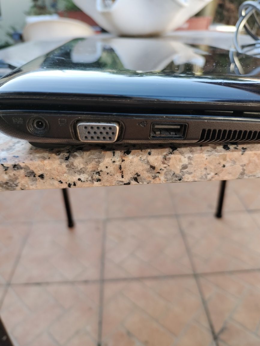 Portátil ASUS em bom estado