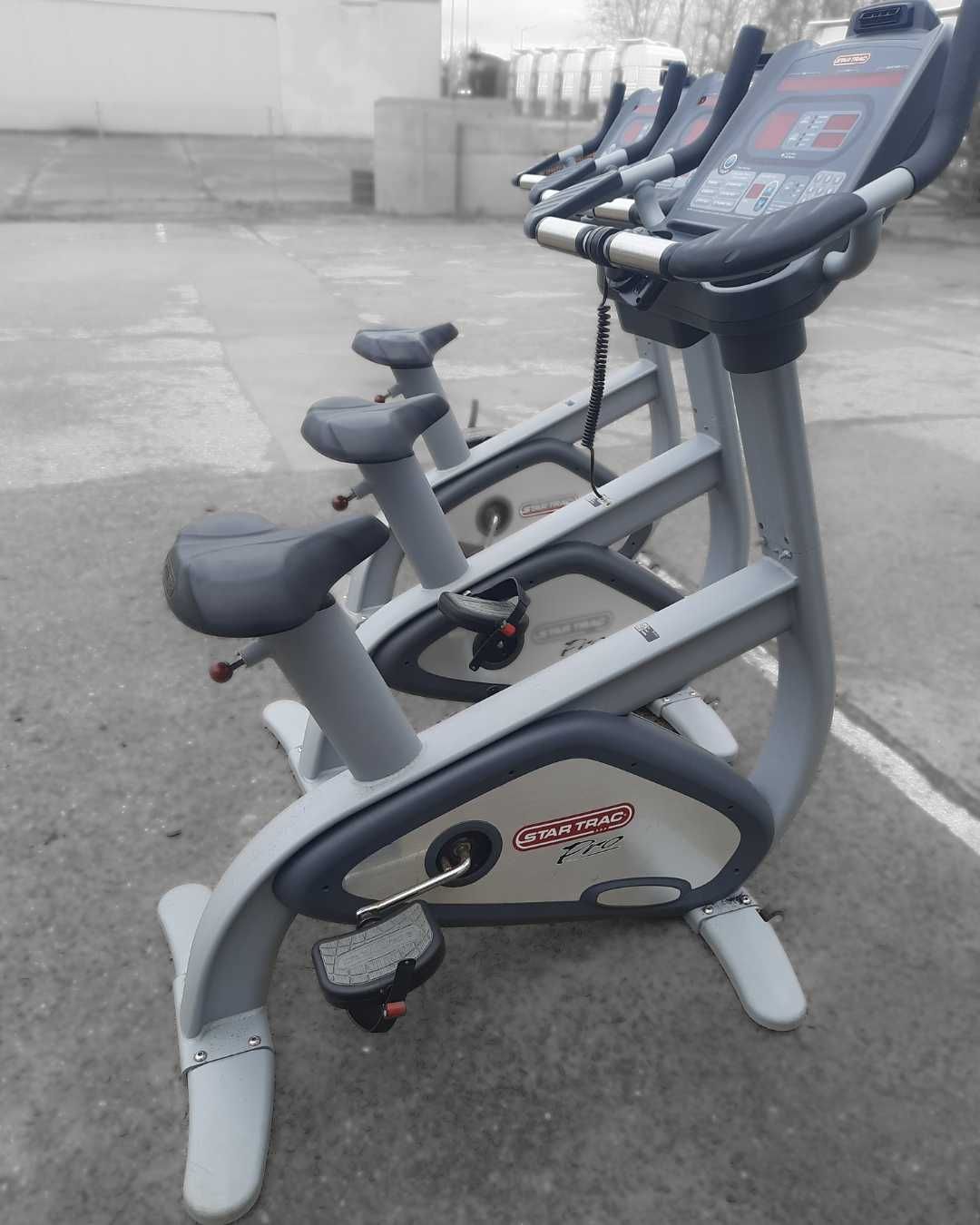 Stacjonarny rower pionowy treningowy Star Trac PRO