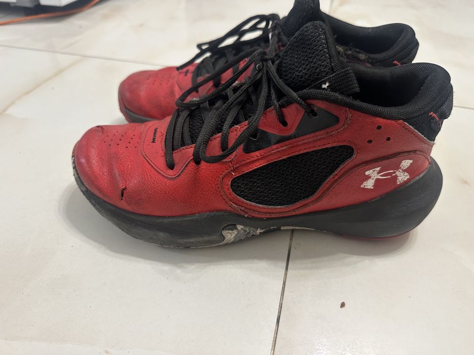 Кросівки under armour