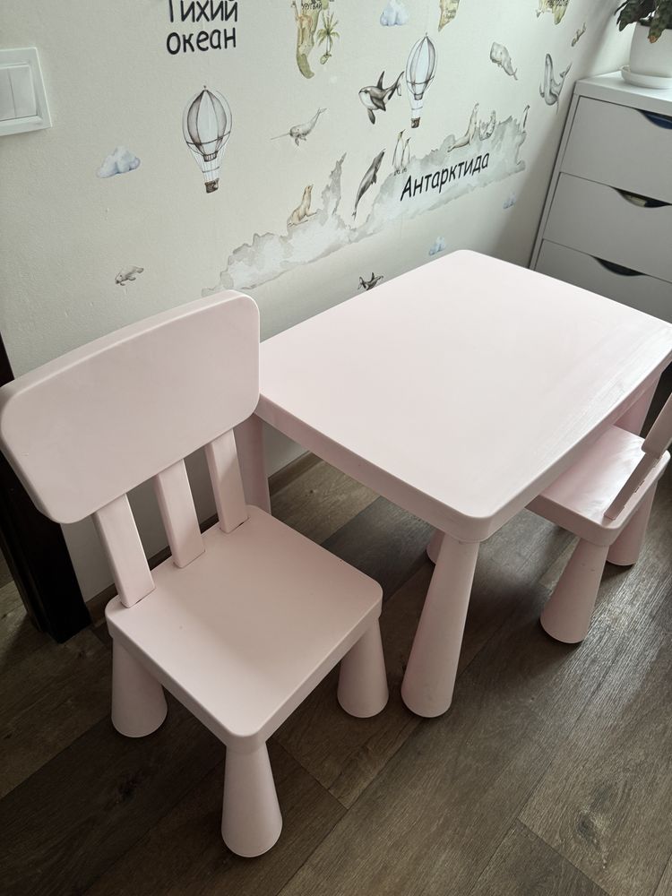 Столик дитячий IKEA MAMMUT 2 стільця
