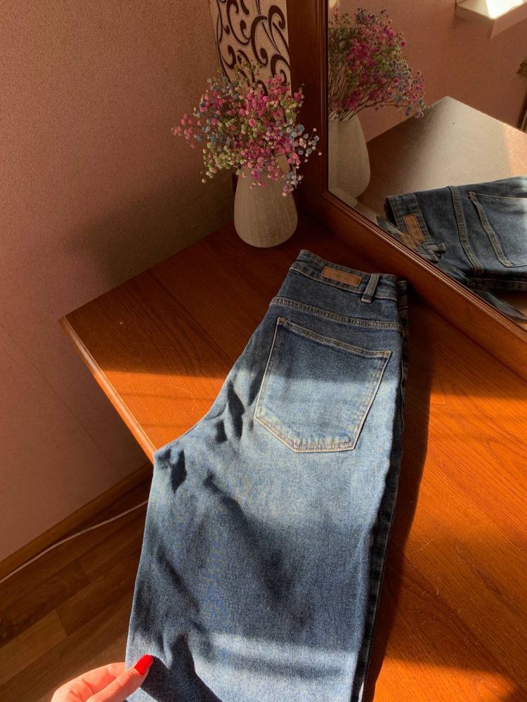 Класні жіночі джинси