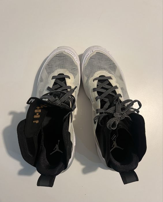 Nike air jordan 37 tamanho 42