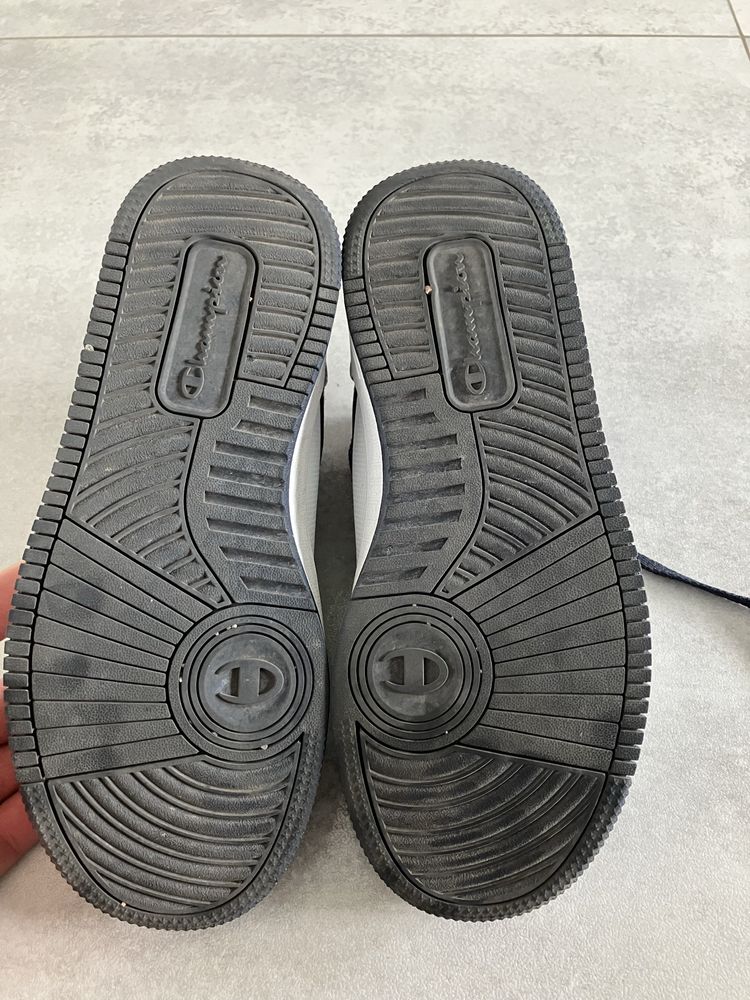 Champion 38 super stan