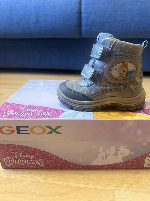 Дитяче взуття Geox