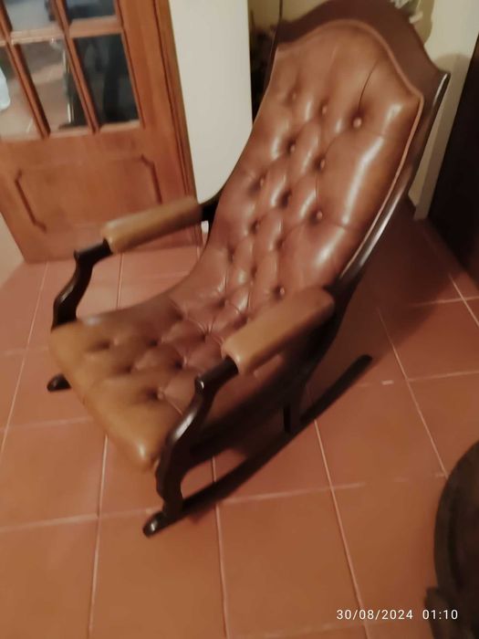 Mobília de sala em mogno