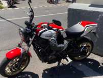 Yamaha XSR 700 como nova