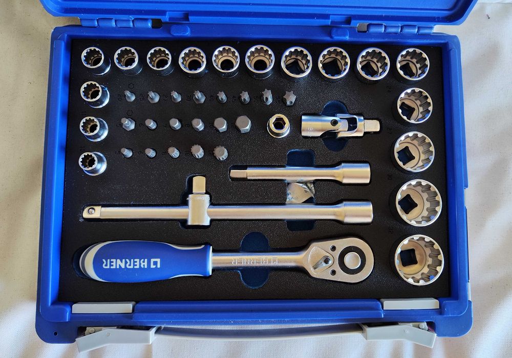 Conjunto de chaves 1/4" + 1/2", c/ roquete de alavanca , 41 pcs | NOVO