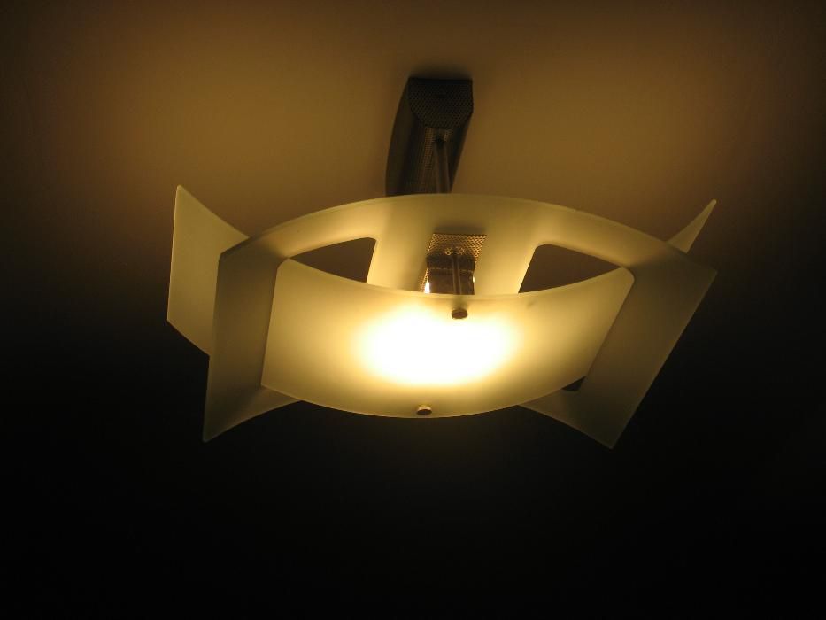 Dois Candeeiros de Teto Sala e Sala de Estar Tamanhos Diferentes