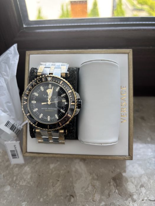 Zegarek Versace VAEK00518 oryginalny nowy