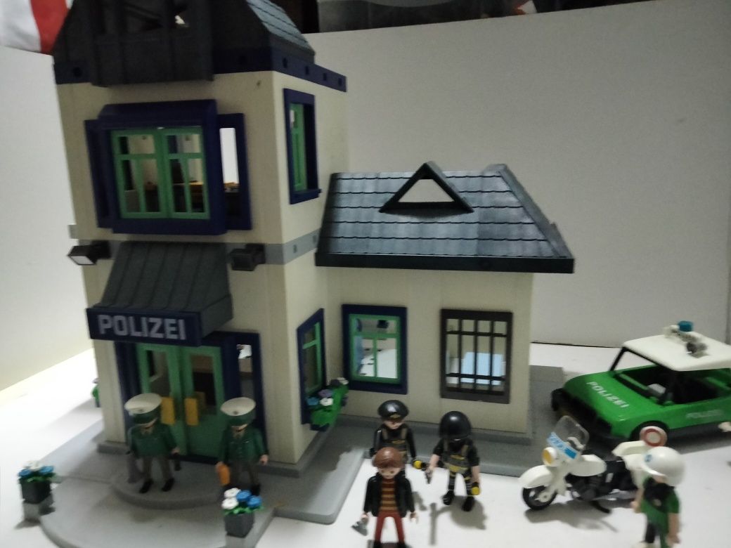 Playmobil stary posterunek policji