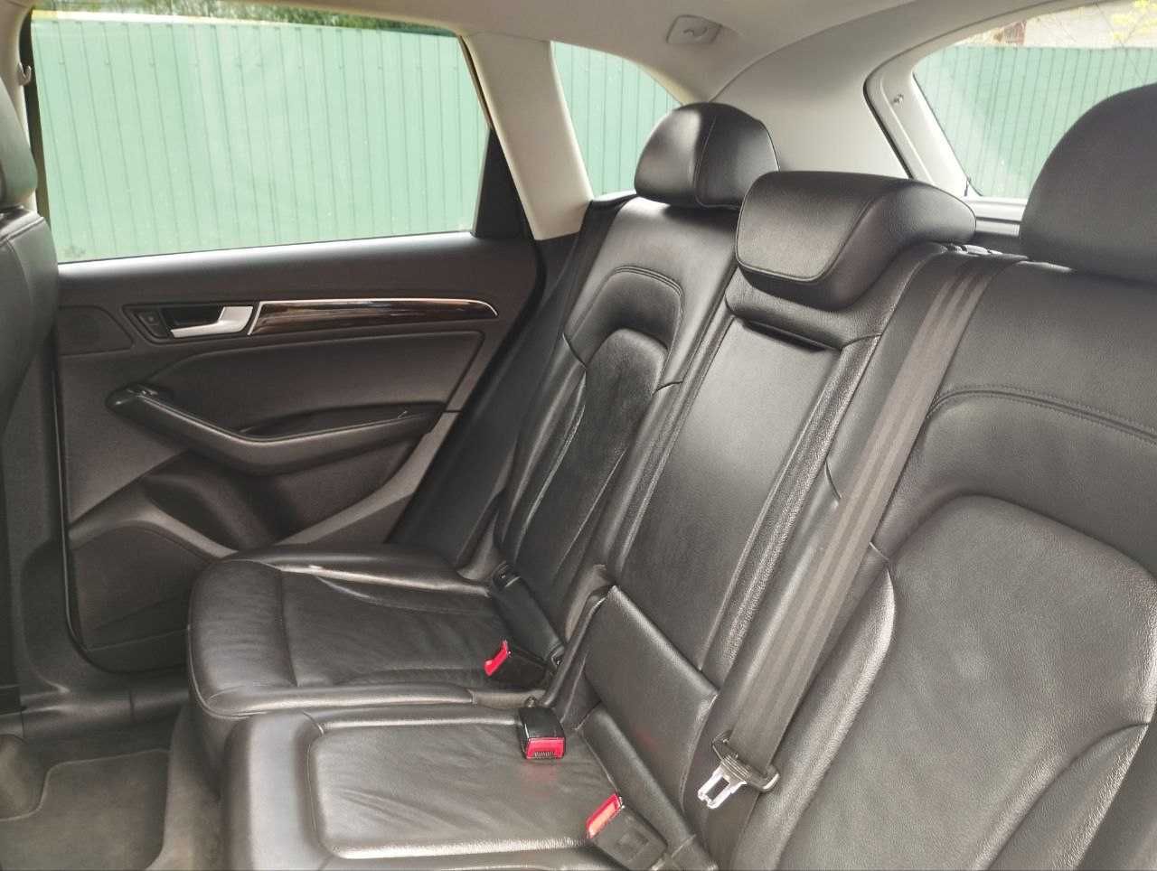 Продаю Audi Q5, 2012