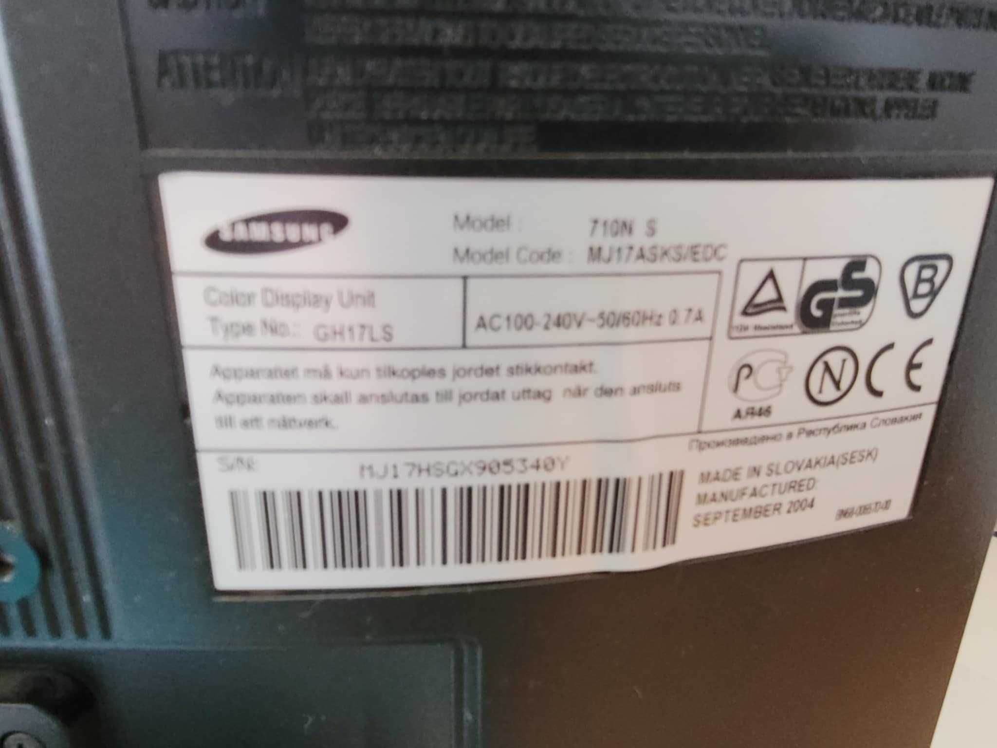 Monitor Samsung model 710N 17"
