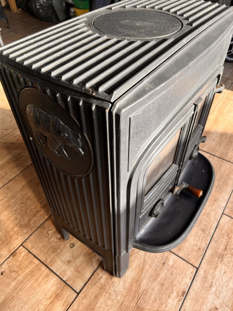 norweski kominek Jotul 5 z szybą – Ciepło i styl w Twoim domu