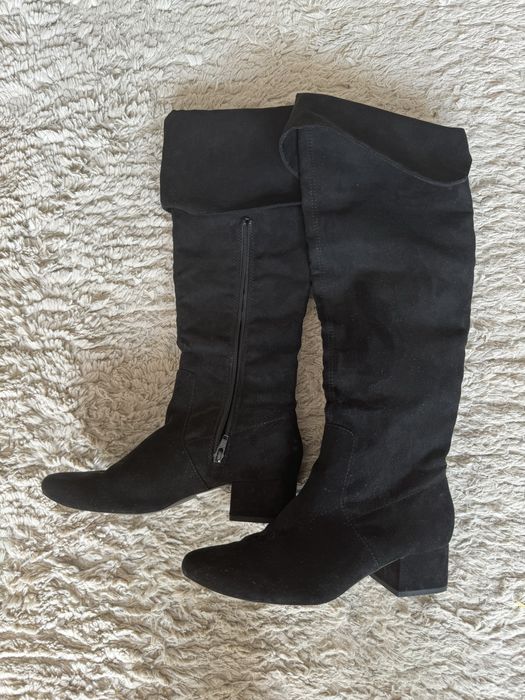 Buty zamszowe kozaki czarne damskie roz.38