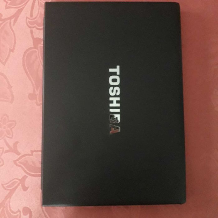 Portátil Toshiba Tecra r840 Semi novo, bateria NOVA 100€